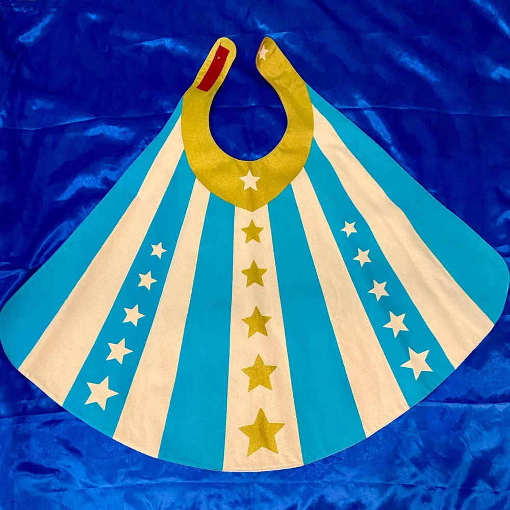 Lovelane Hero Cape